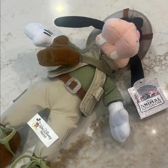 Disney Goofy Plush in Green and Brown - Picture 2 of 5